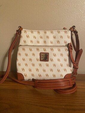 Dooney & Bourke crossbody bag